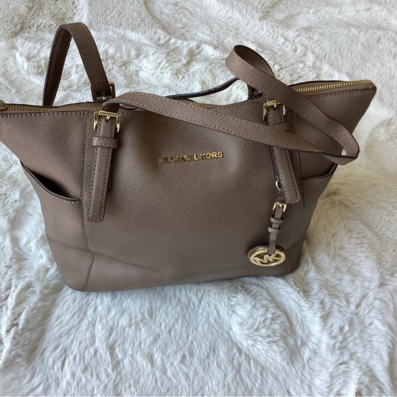 Michael Kors Handbag - Picture 8 of 12